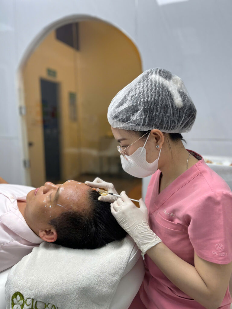 Phương pháp phục hồi tóc bằng meso tại Cần Thơ không chỉ nâng cao vẻ đẹp mà còn khôi phục sự tự tin, khẳng định chất lượng phục hồi tóc bằng meso.